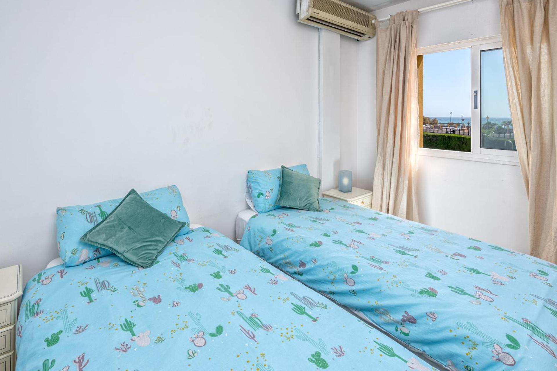 Castillo Sohail Townhouse Near The Beach By Costarentals - Ref 101 Фуeнхирола Екстериор снимка
