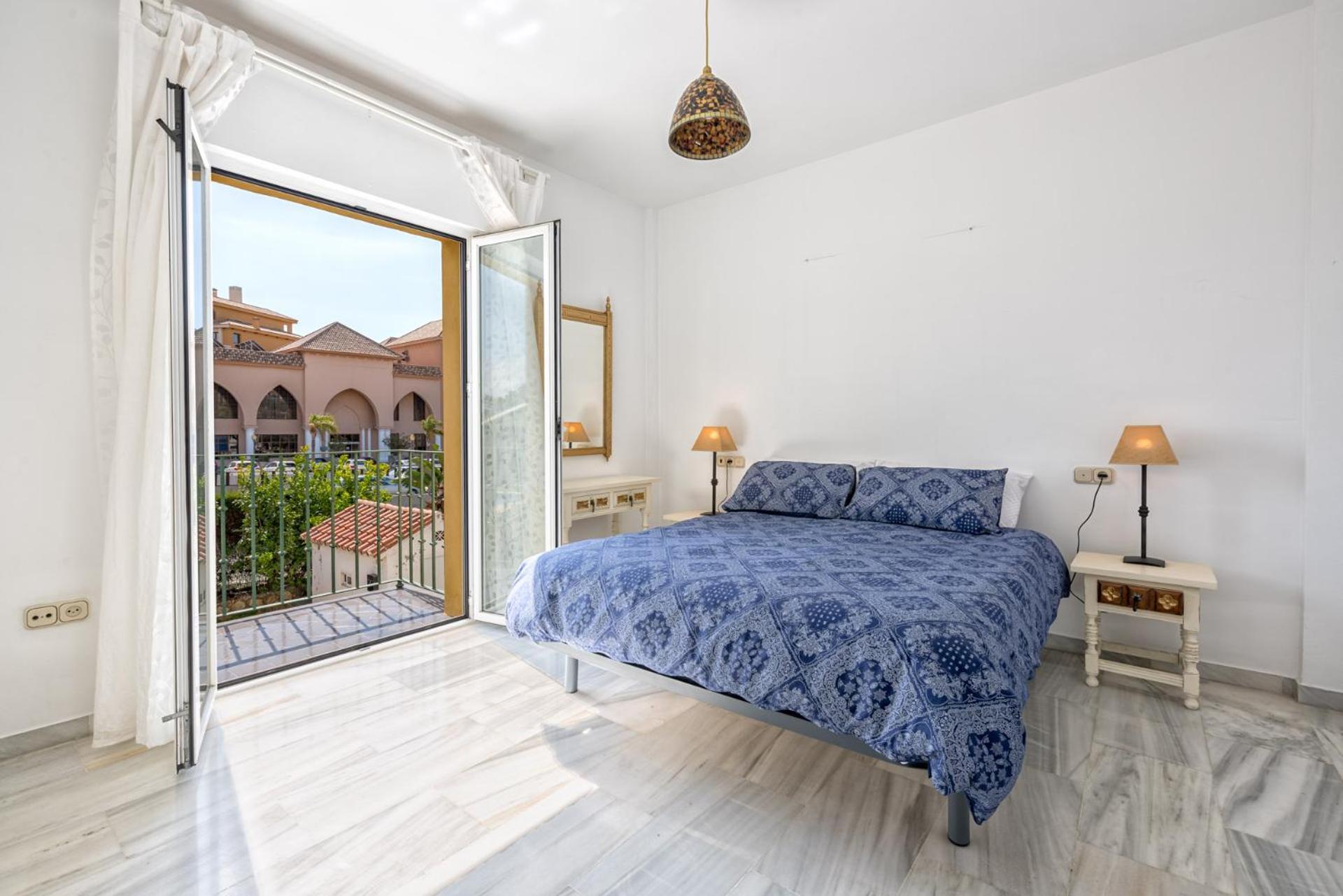 Castillo Sohail Townhouse Near The Beach By Costarentals - Ref 101 Фуeнхирола Екстериор снимка