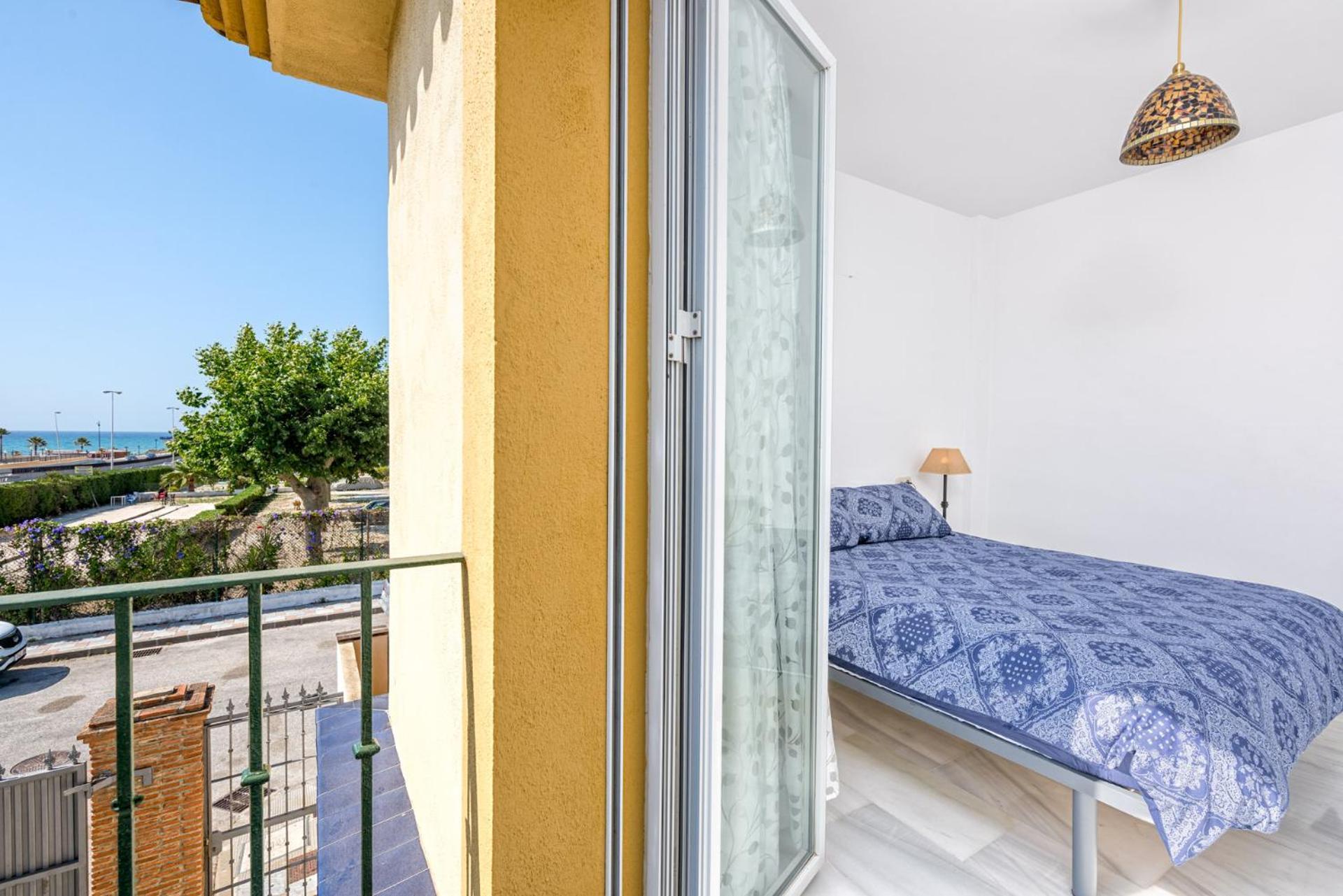 Castillo Sohail Townhouse Near The Beach By Costarentals - Ref 101 Фуeнхирола Екстериор снимка